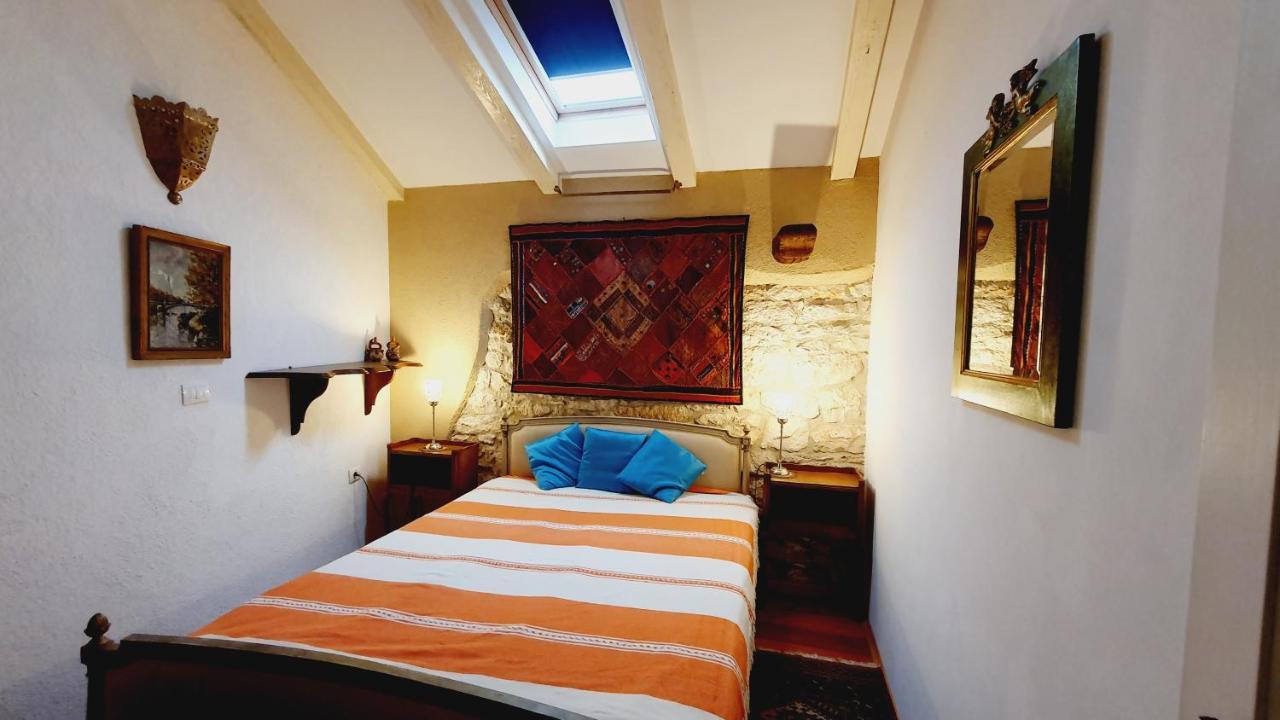 Villa Kazun With Private Pool And Two Gardens Marčana Exterior foto